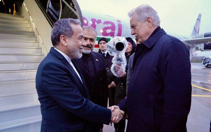 Arakçi, Rusya’da: İran, Trump’a Sadık Pakistan’ın Arabuluculuğuna Karşı